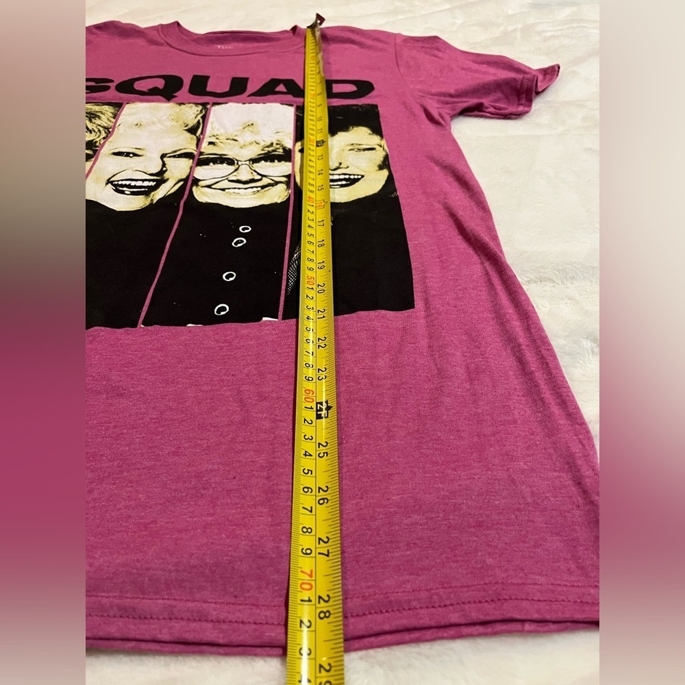 The Golden Girls ‘SQUAD’ pink graphic tshirt size medium - Picture 2 of 5